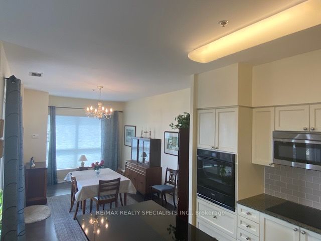 810 Scollard Crt, #1304