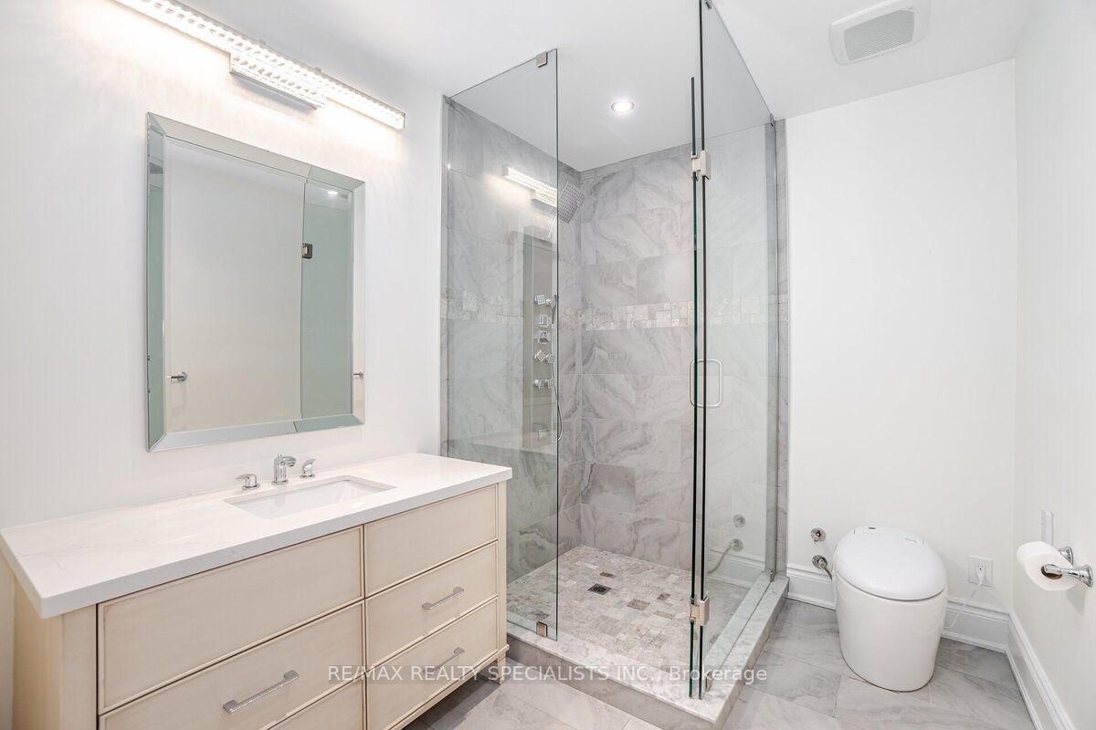 523 BROOKSIDE Drive