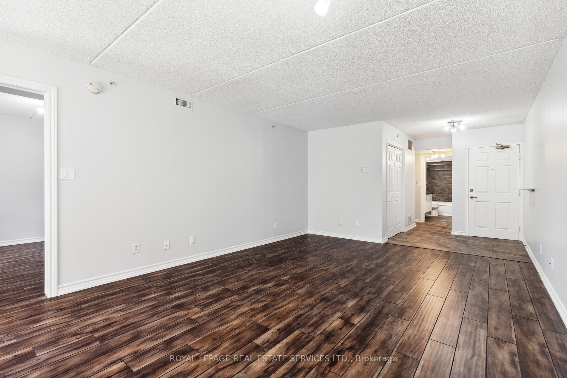 2055 Appleby Line, #211