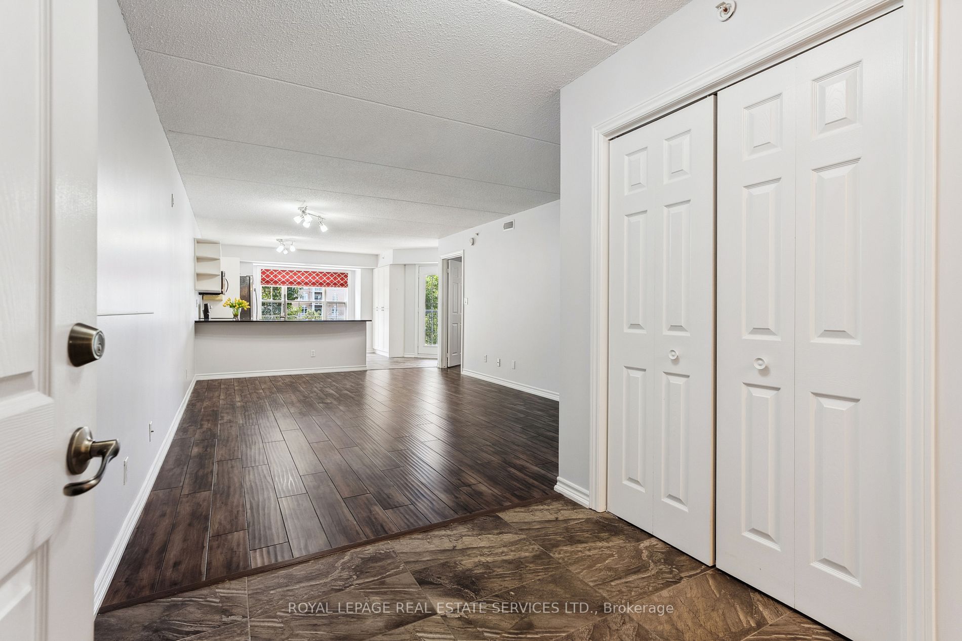 2055 Appleby Line, #211