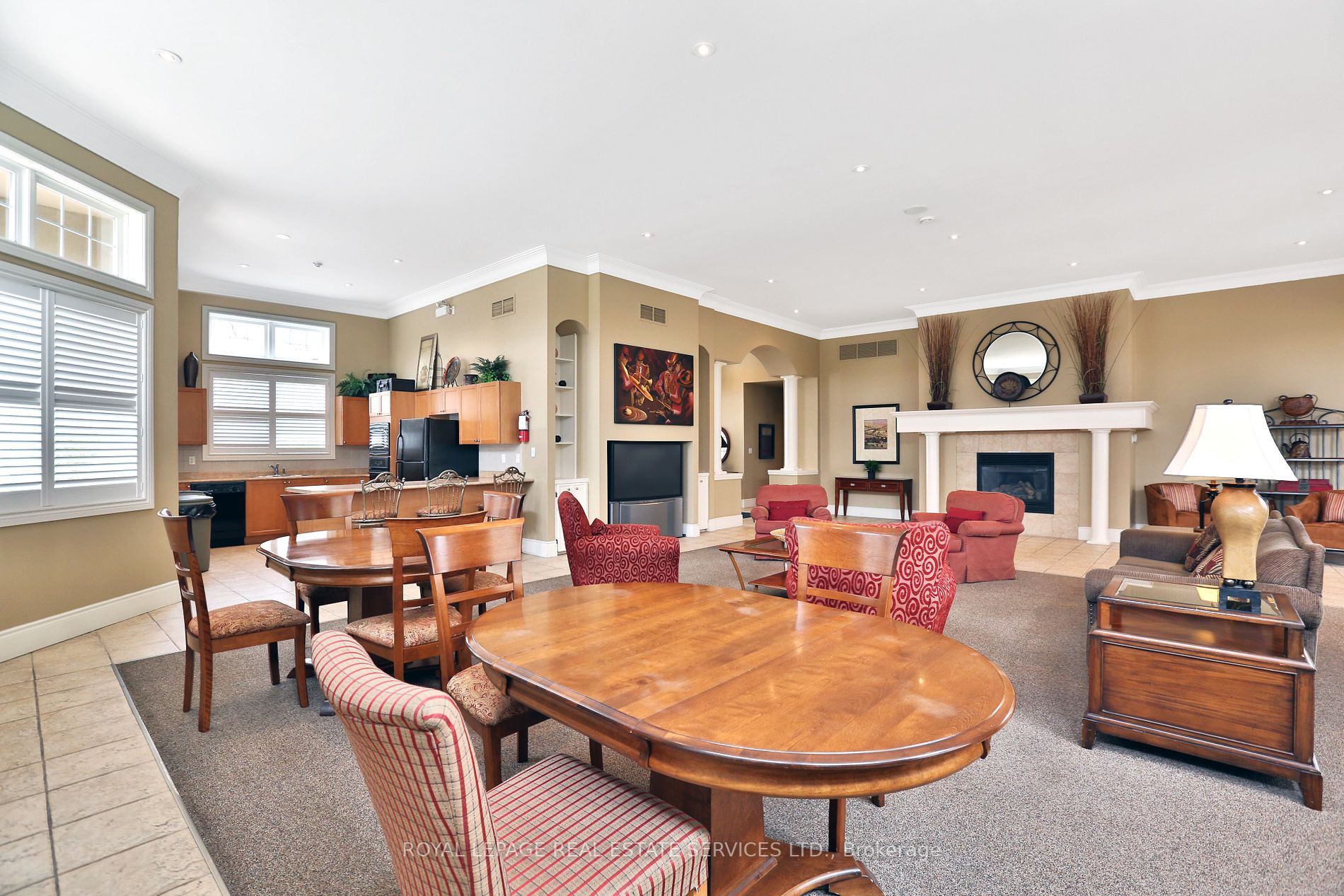 2055 Appleby Line, #211