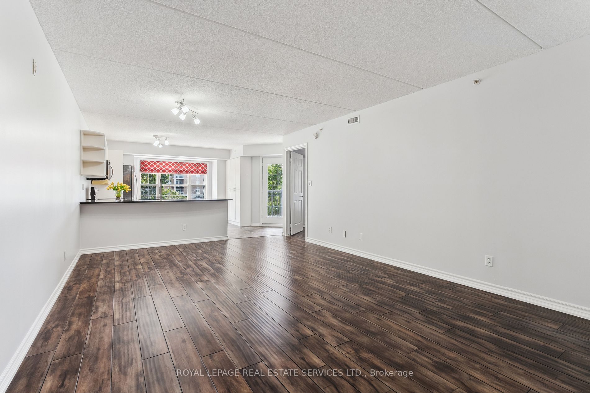 2055 Appleby Line, #211