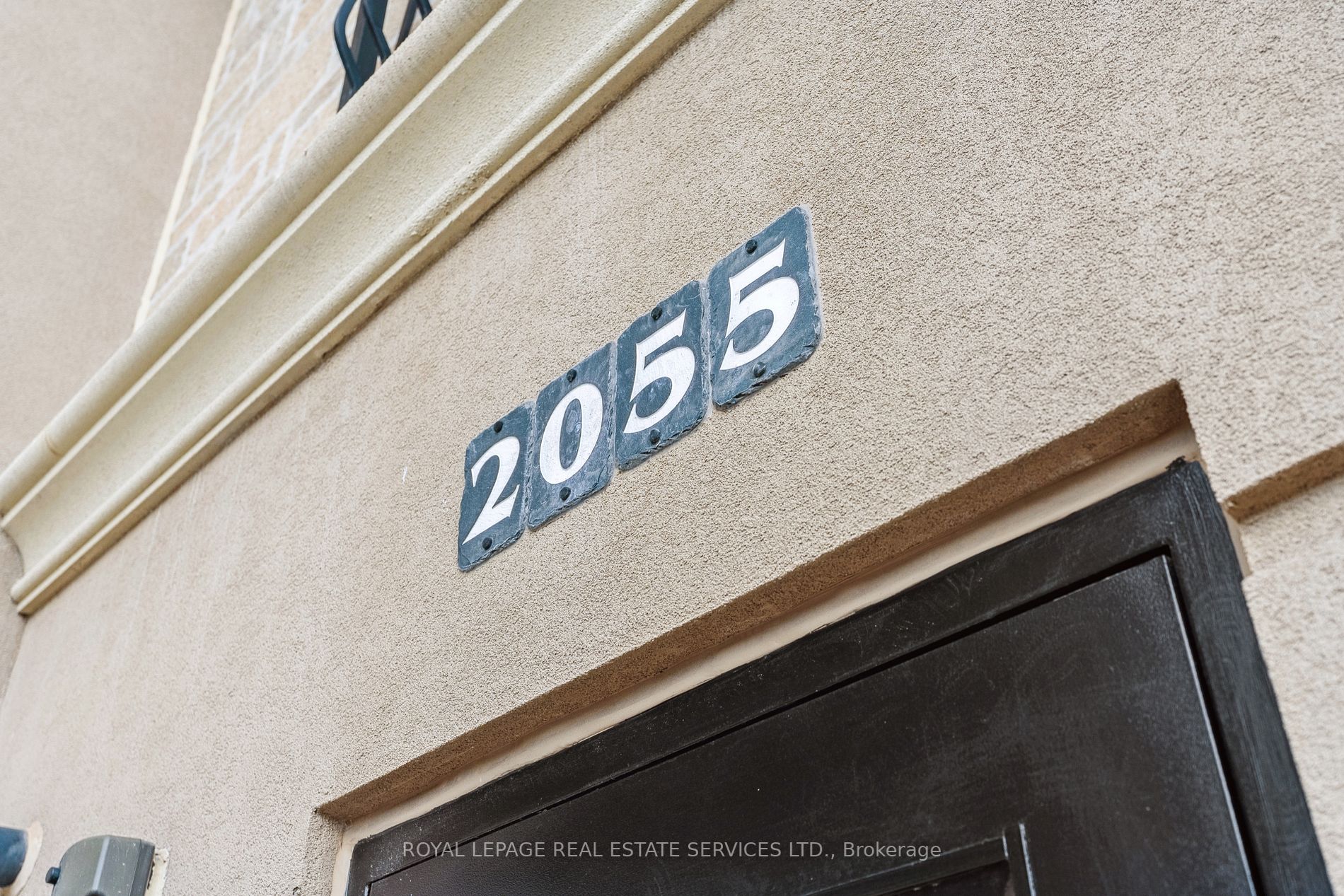 2055 Appleby Line, #211