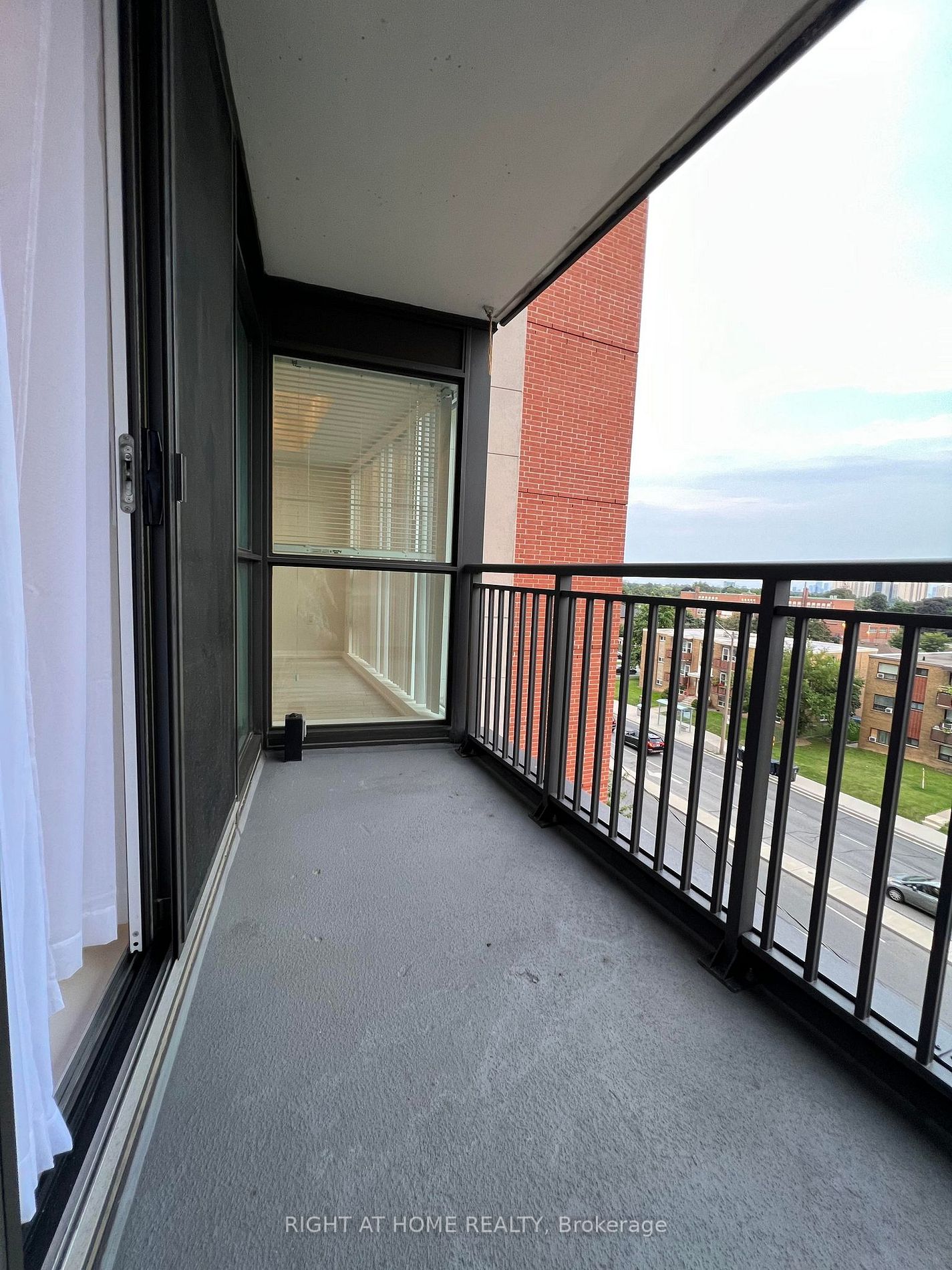 800 Lawrence Ave W, #415