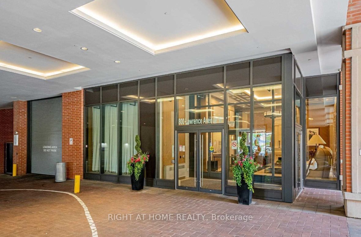 800 Lawrence Ave W, #415