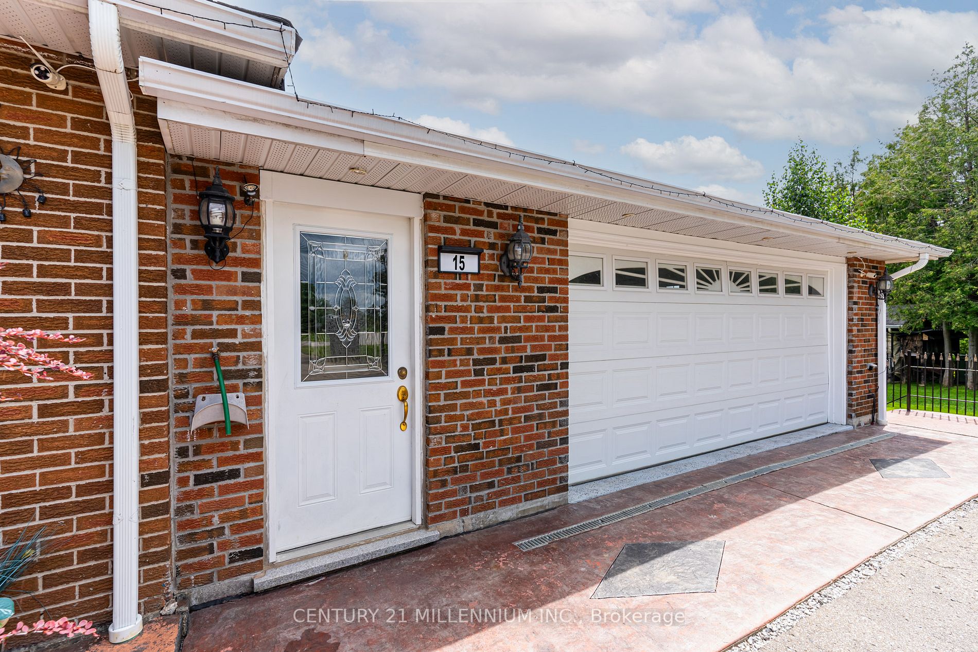 Listing W6710246 - Large Photo # 3