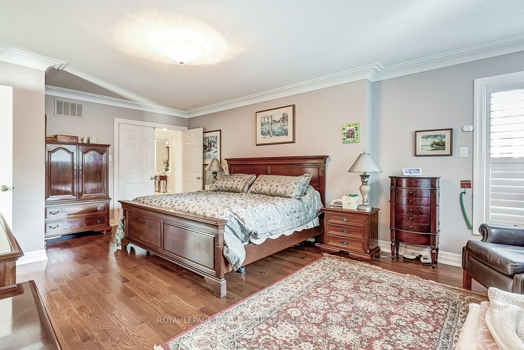 406 Maple Grove Dr