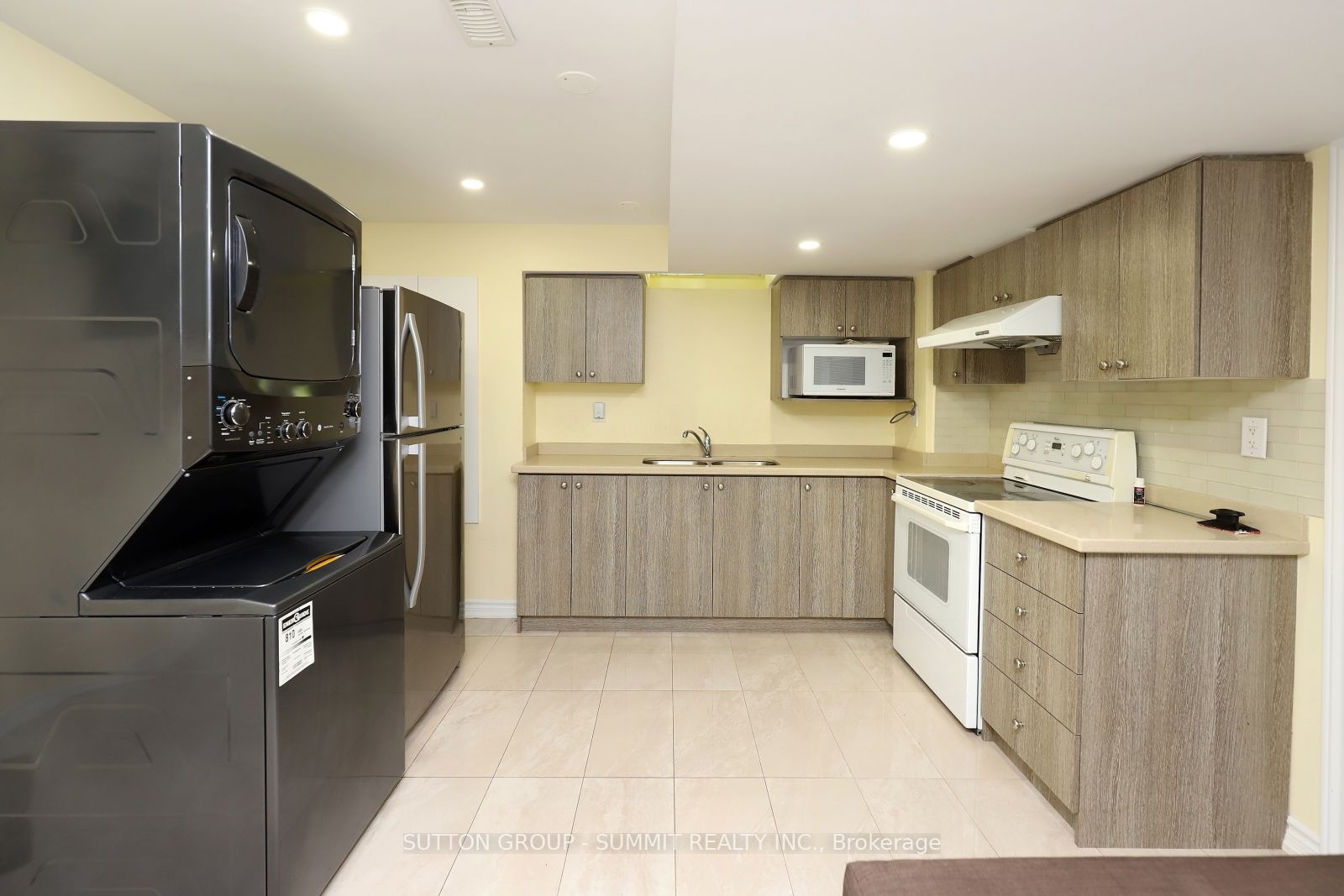 1087 Abbott St, #Bsmnt
