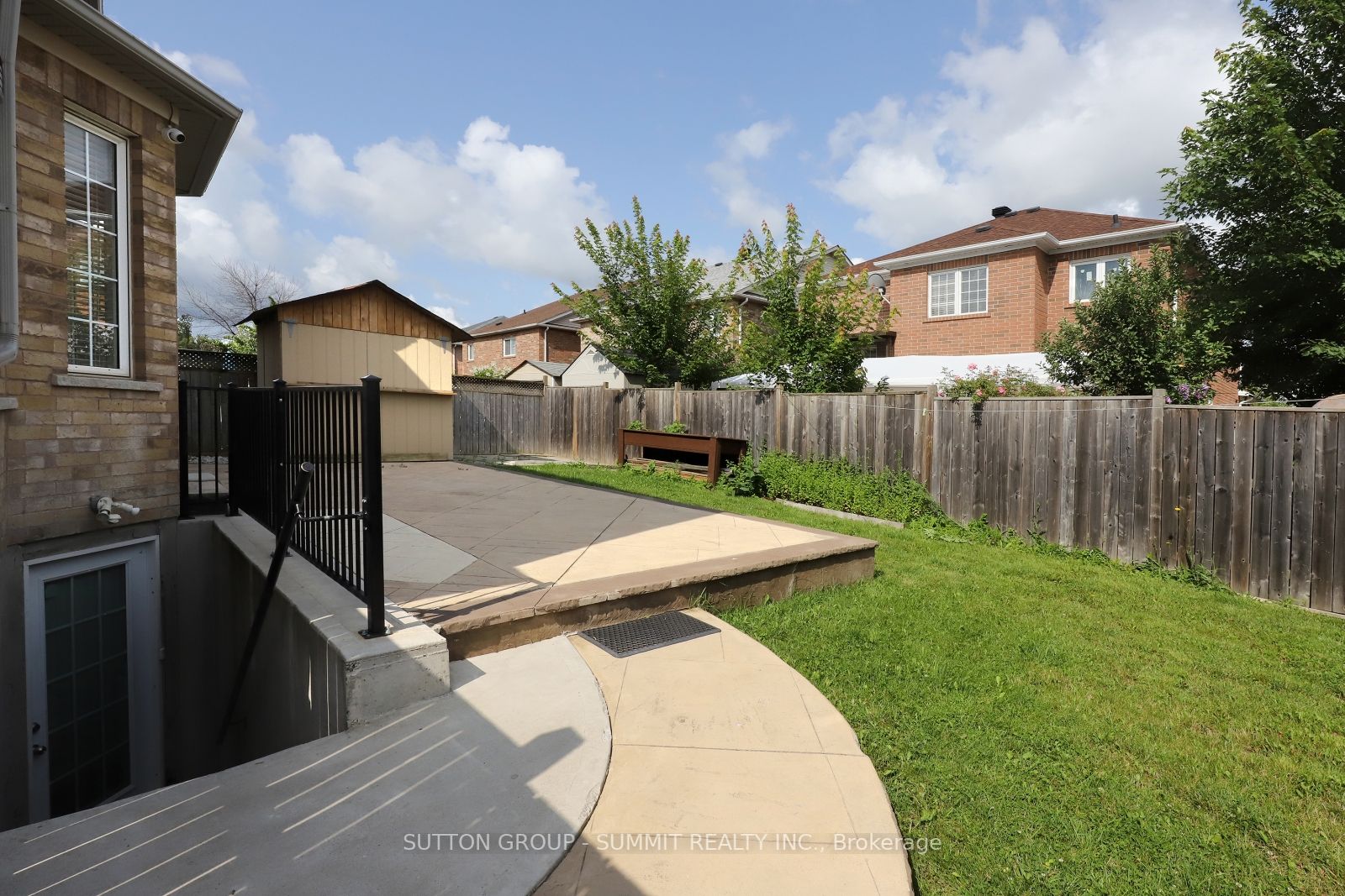 1087 Abbott St, #Bsmnt