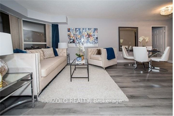 325 Webb Dr E, Mississauga