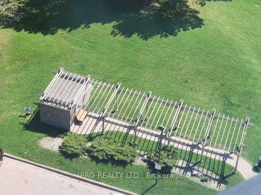 1360 Rathburn Rd E, #1705