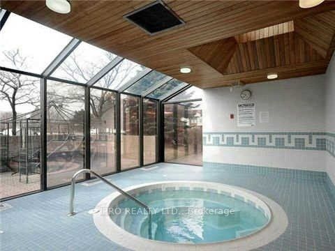 1360 Rathburn Rd E, #1705