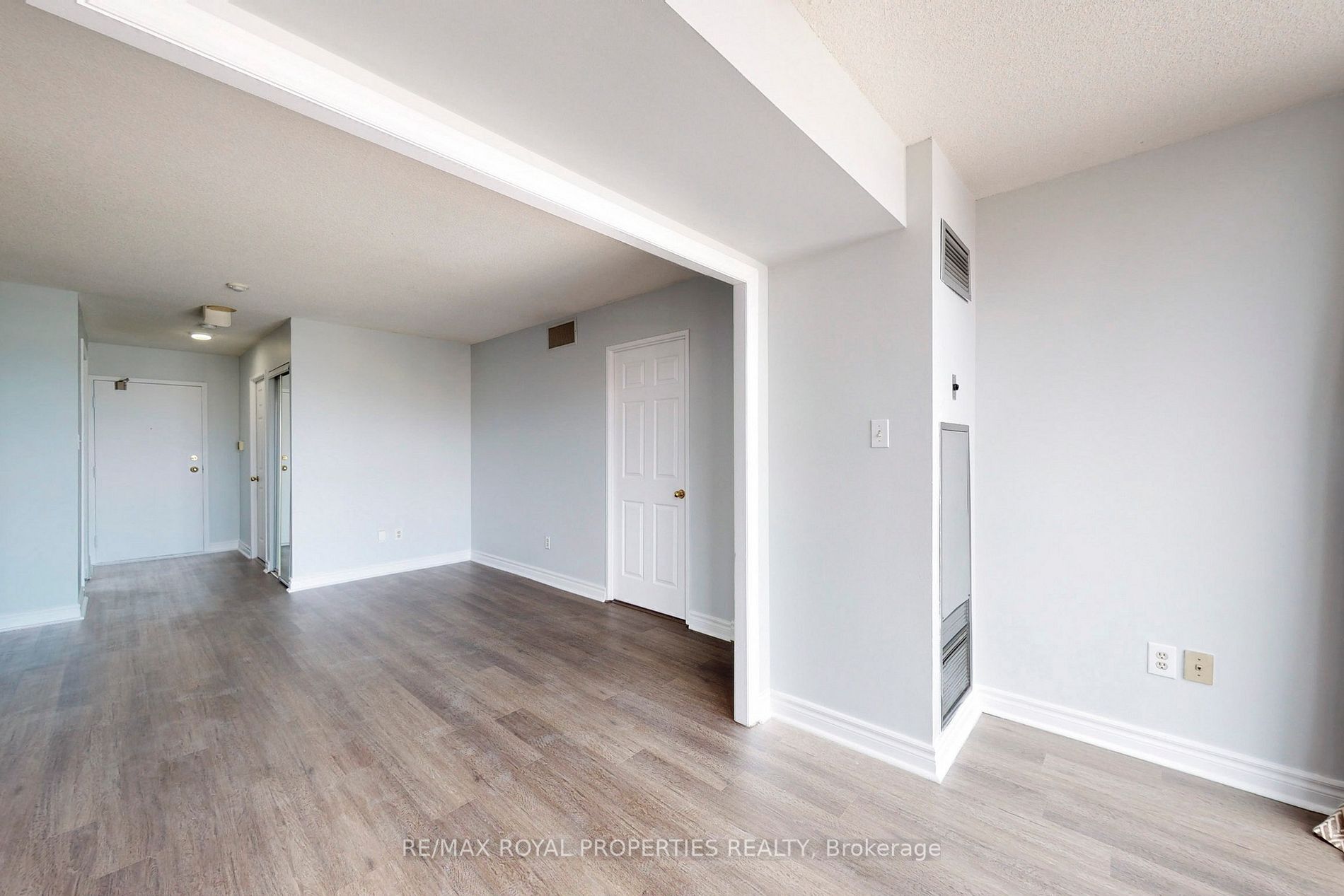 265 Enfield Pl, #1807