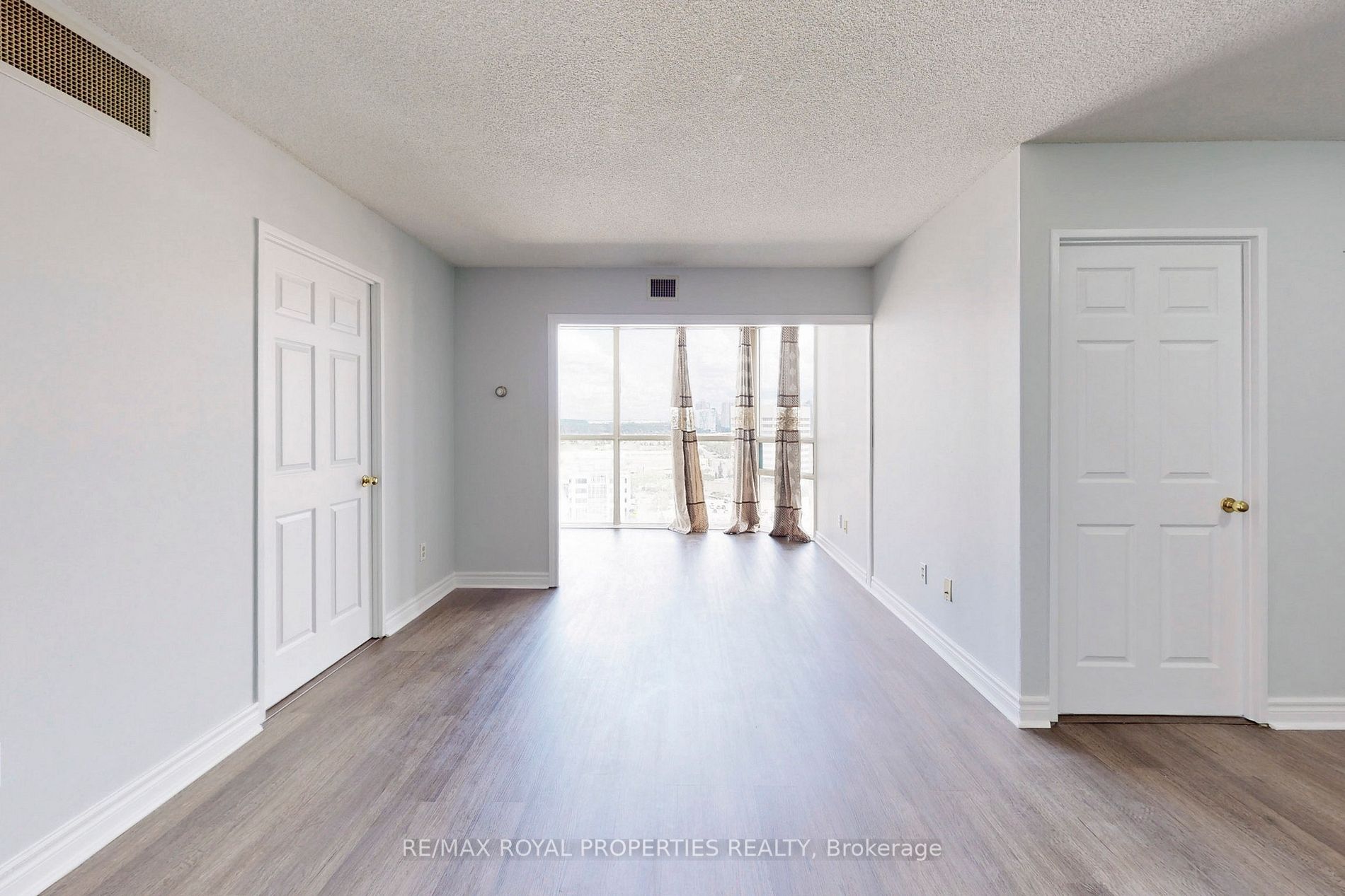 265 Enfield Pl, #1807