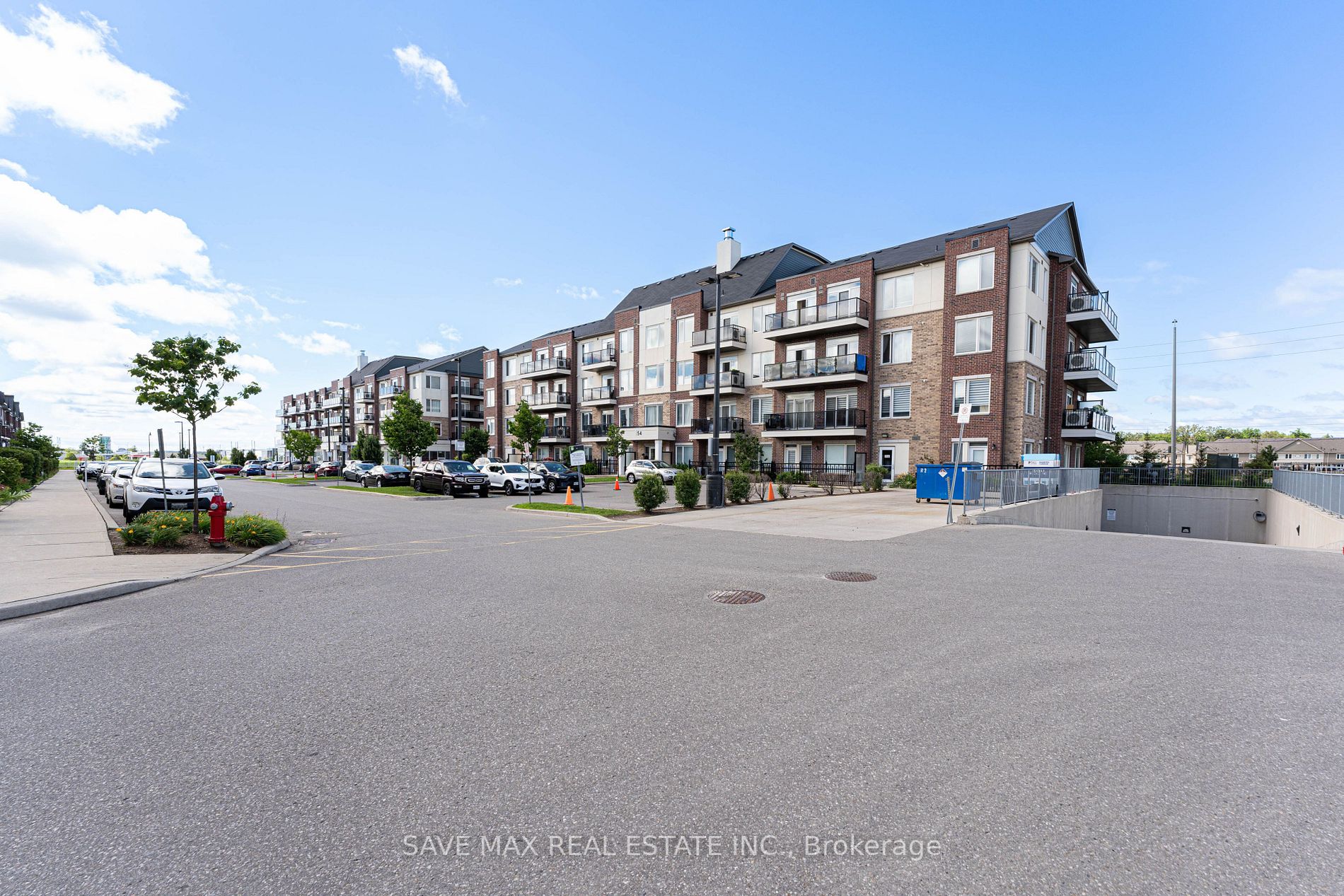 54 Sky Harbour Dr E, #404
