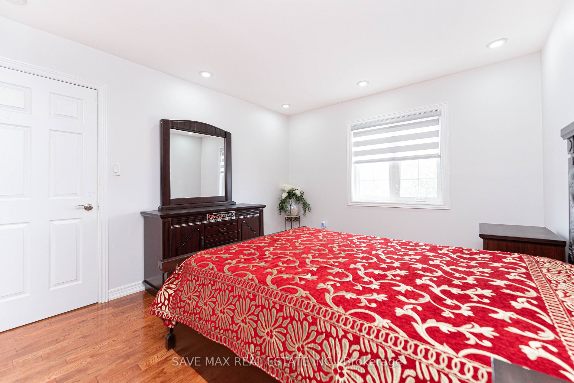 3 Fairhill Ave