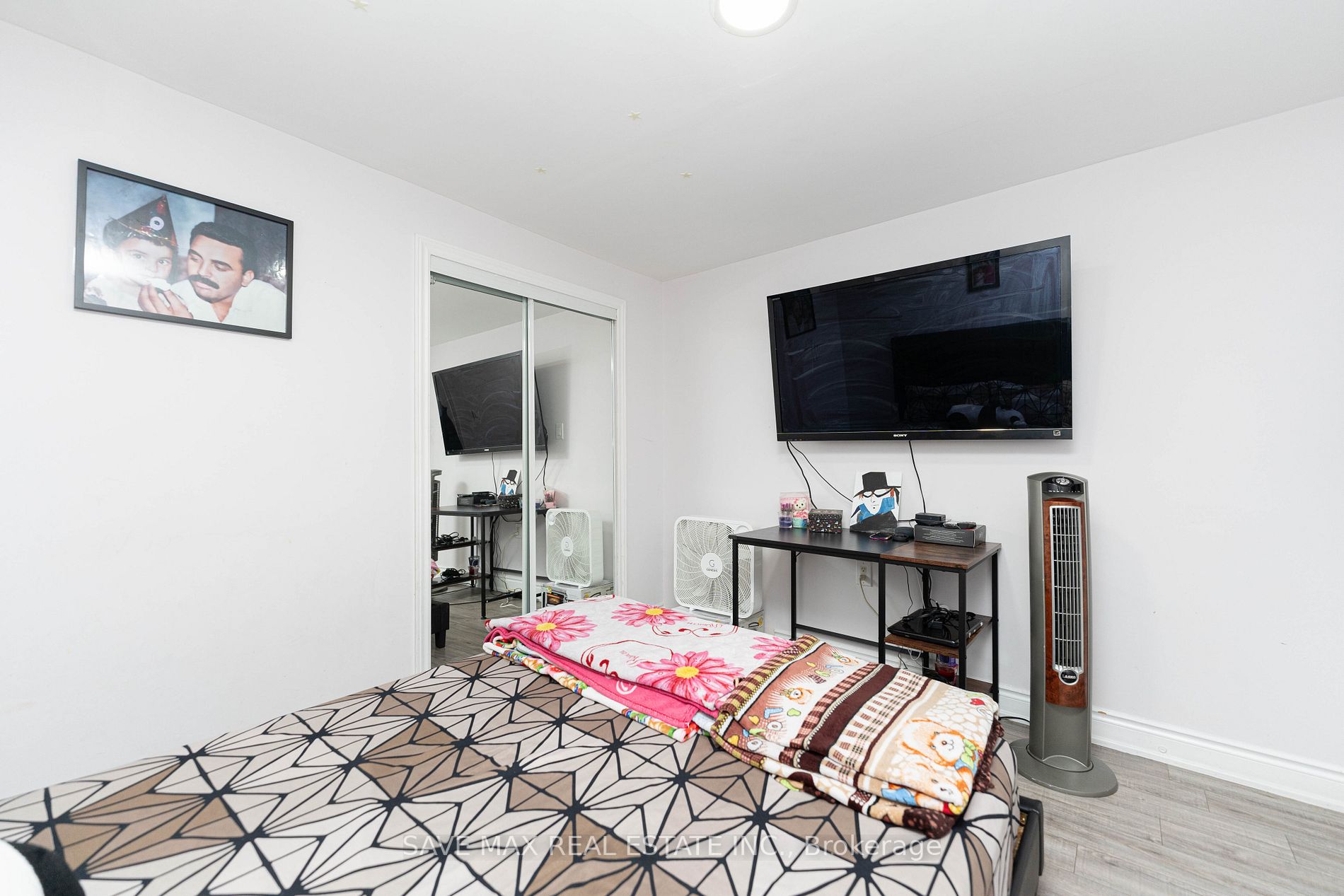 3 Fairhill Ave