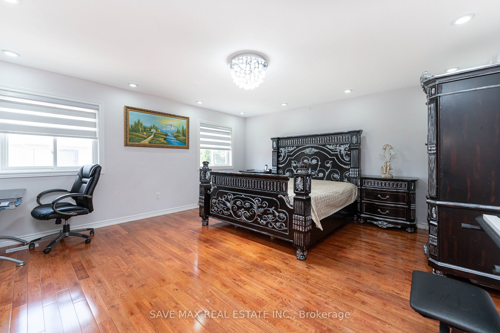 3 Fairhill Ave