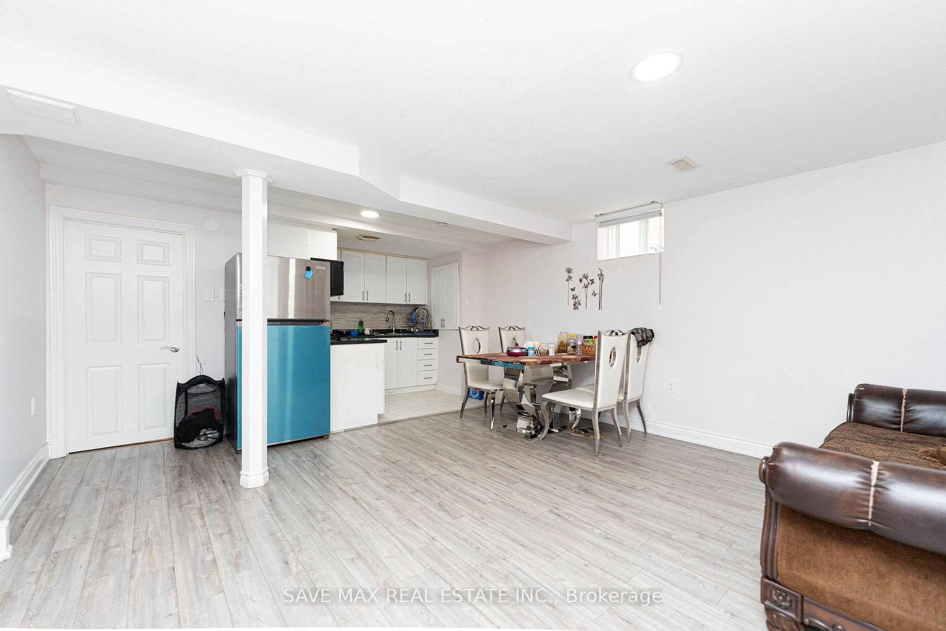 3 Fairhill Ave