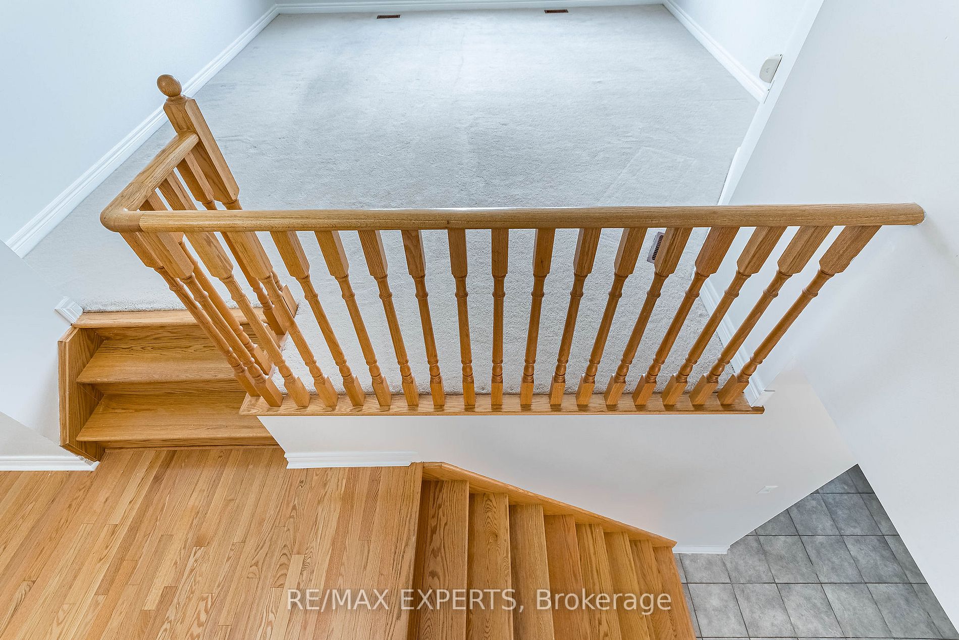 48 Lismer Cres