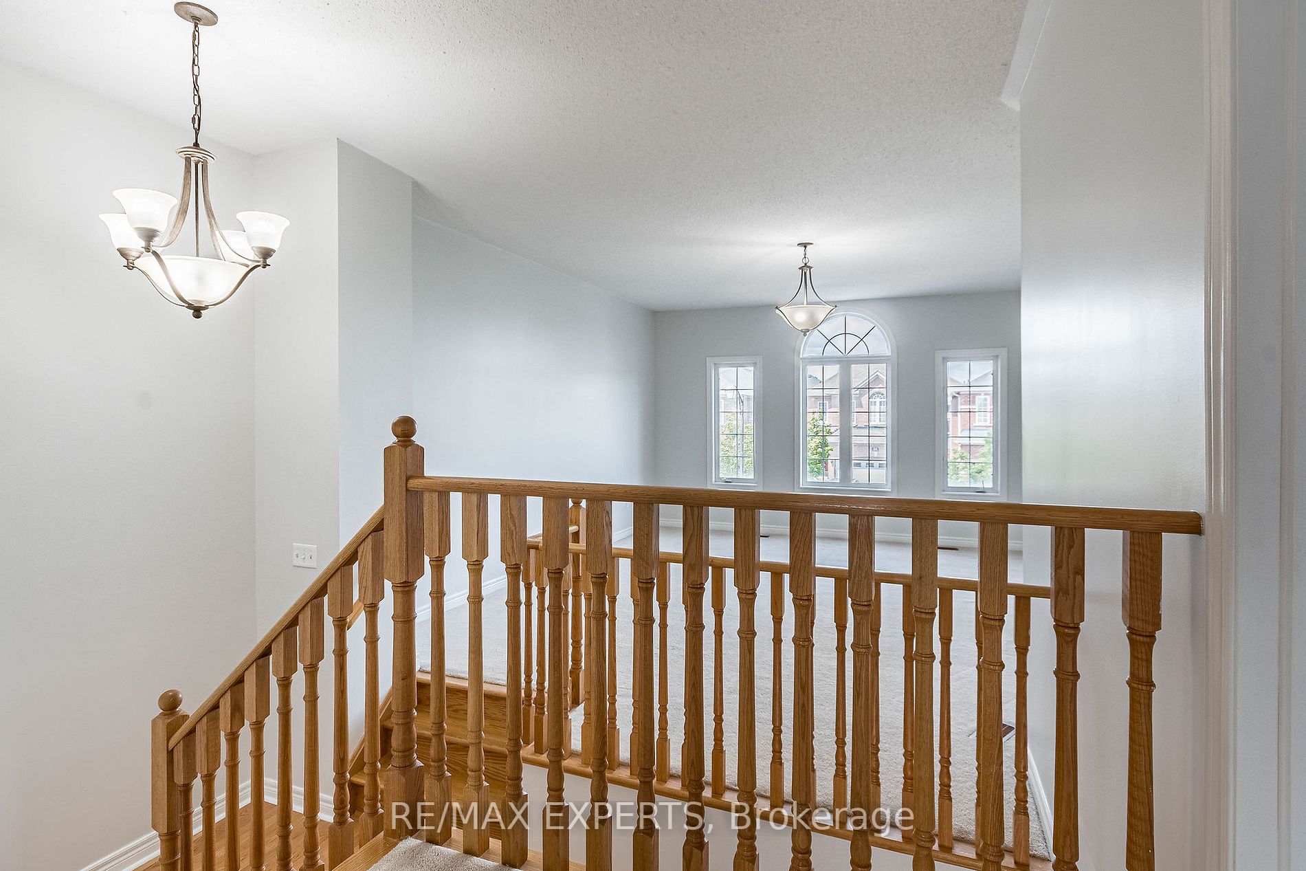 48 Lismer Cres