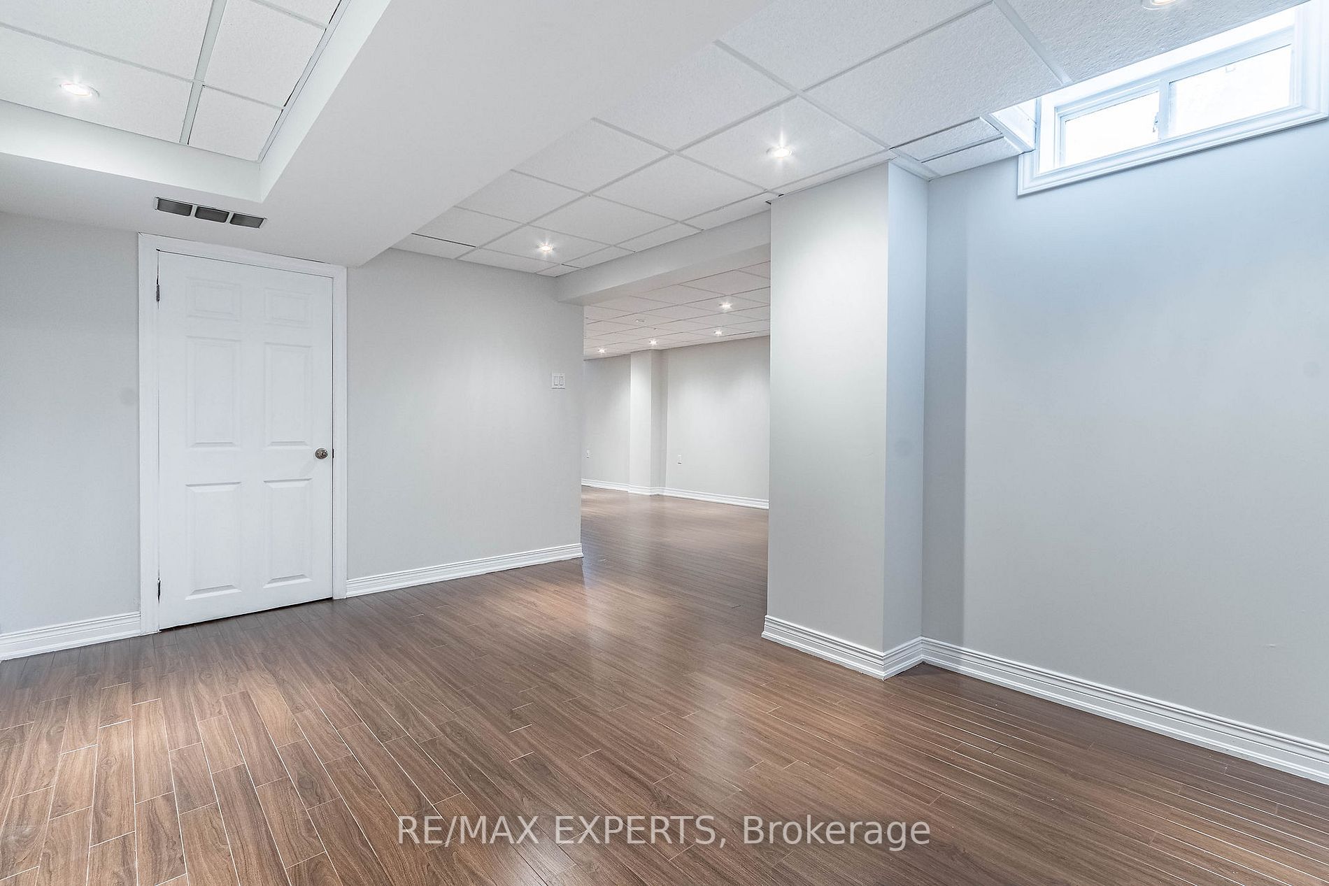 48 Lismer Cres