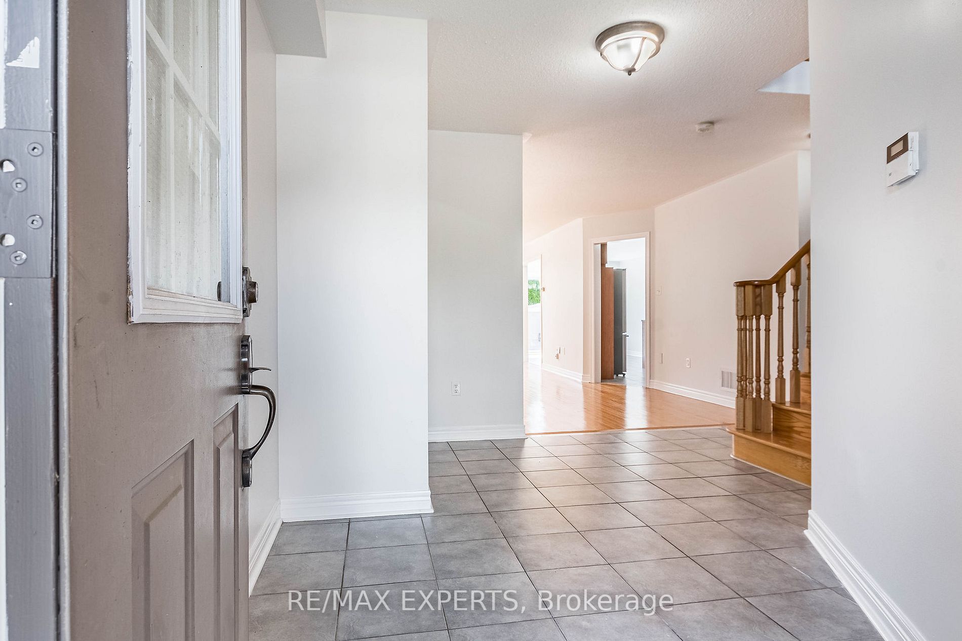 48 Lismer Cres