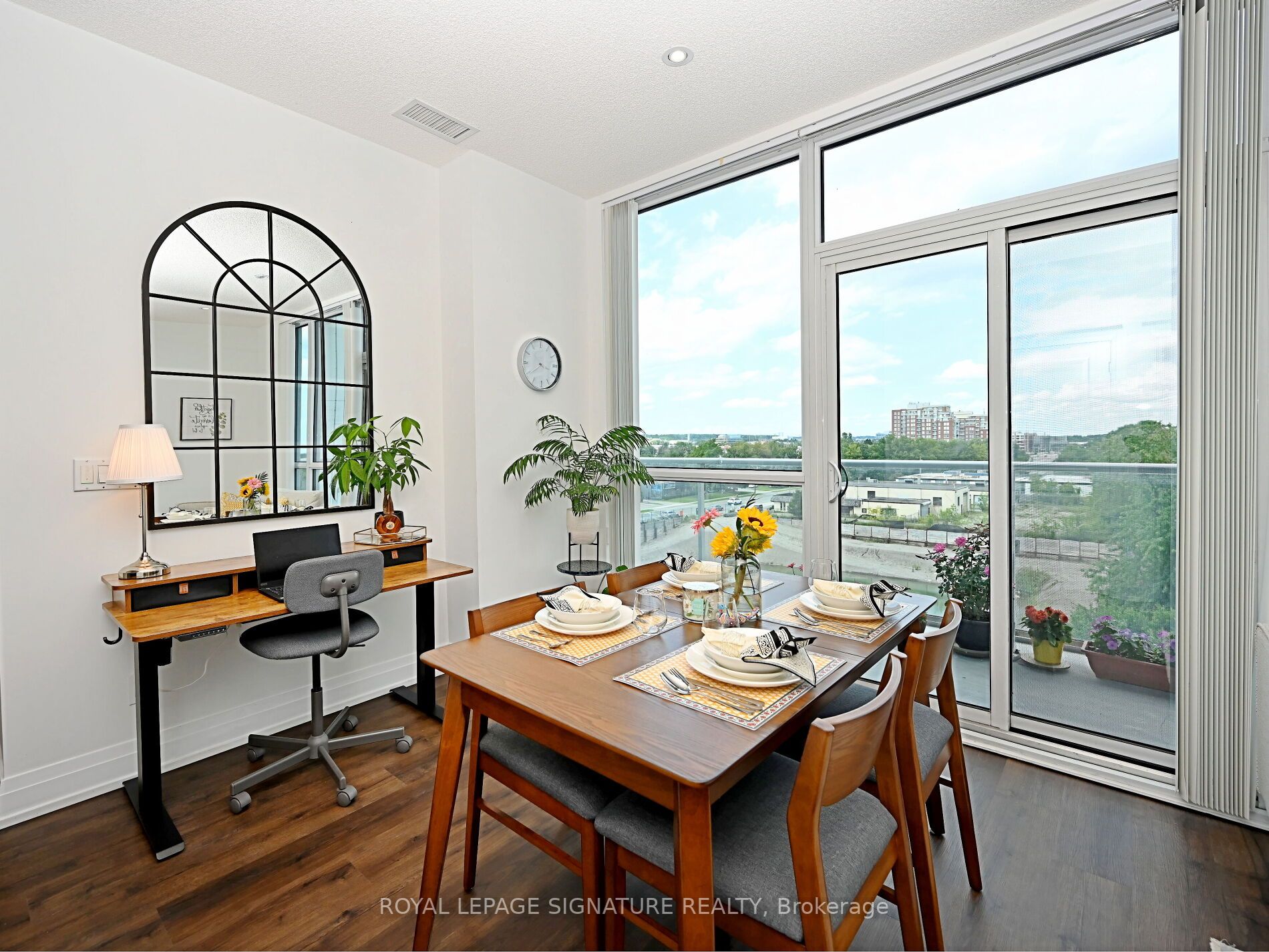 65 Speers Rd, #505