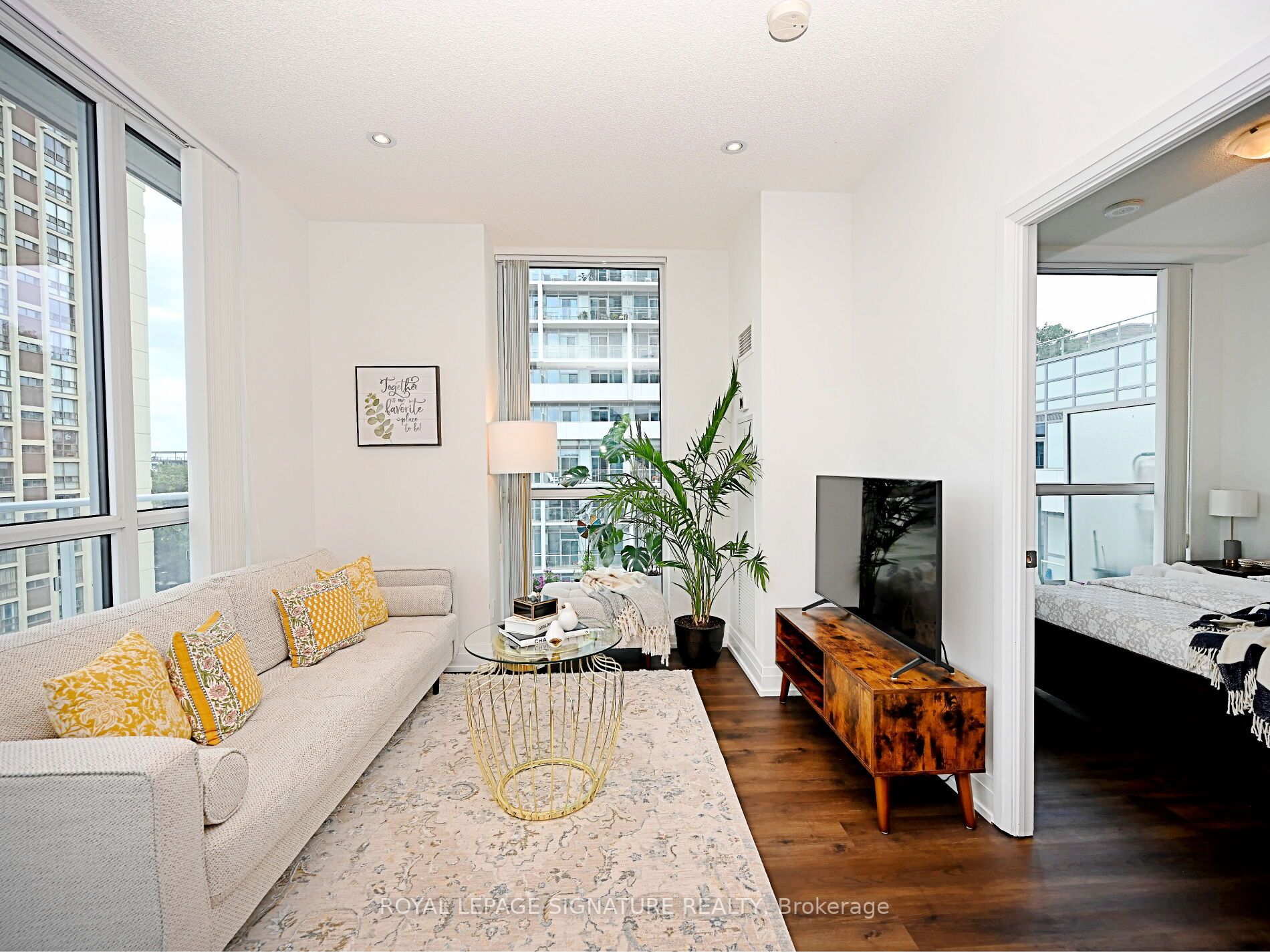 65 Speers Rd, #505