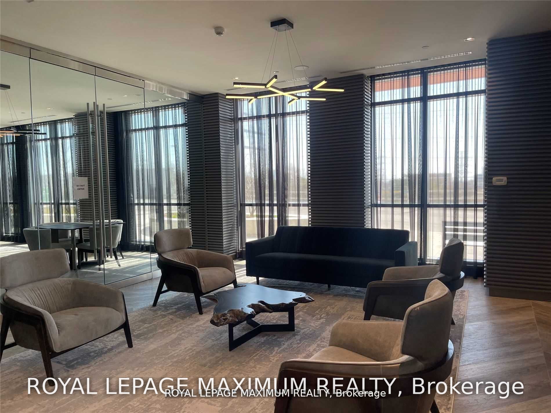 50 Thomas Riley Rd, #819