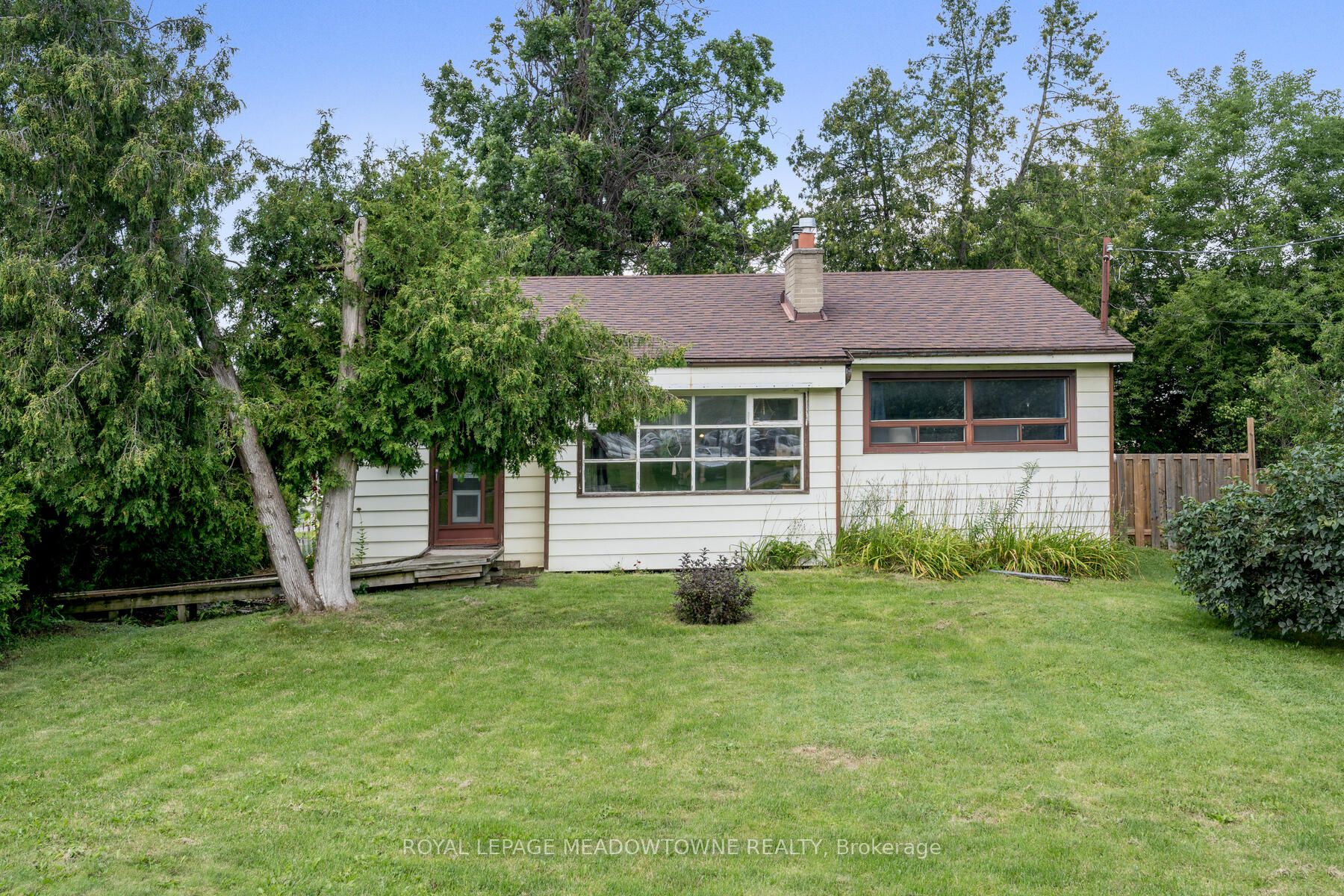 58 River Dr