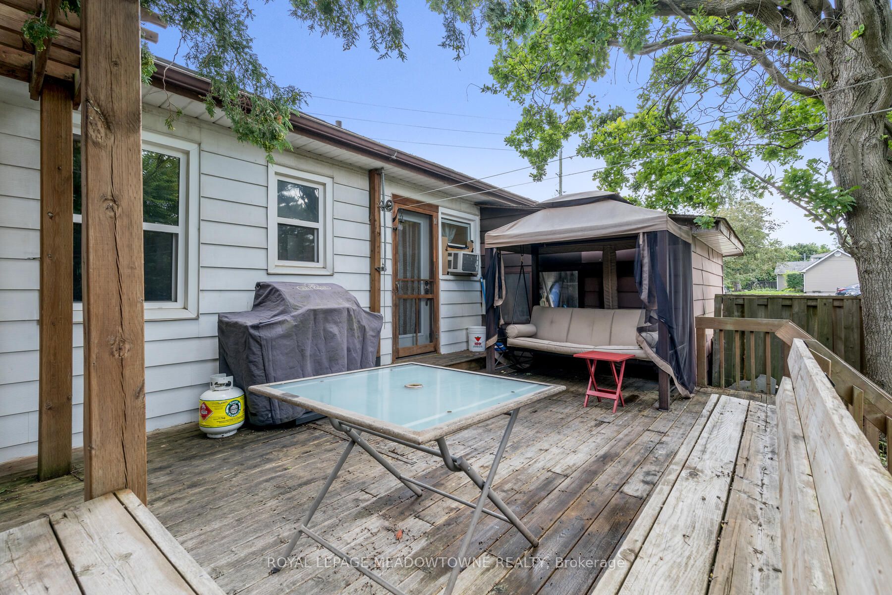 58 River Dr