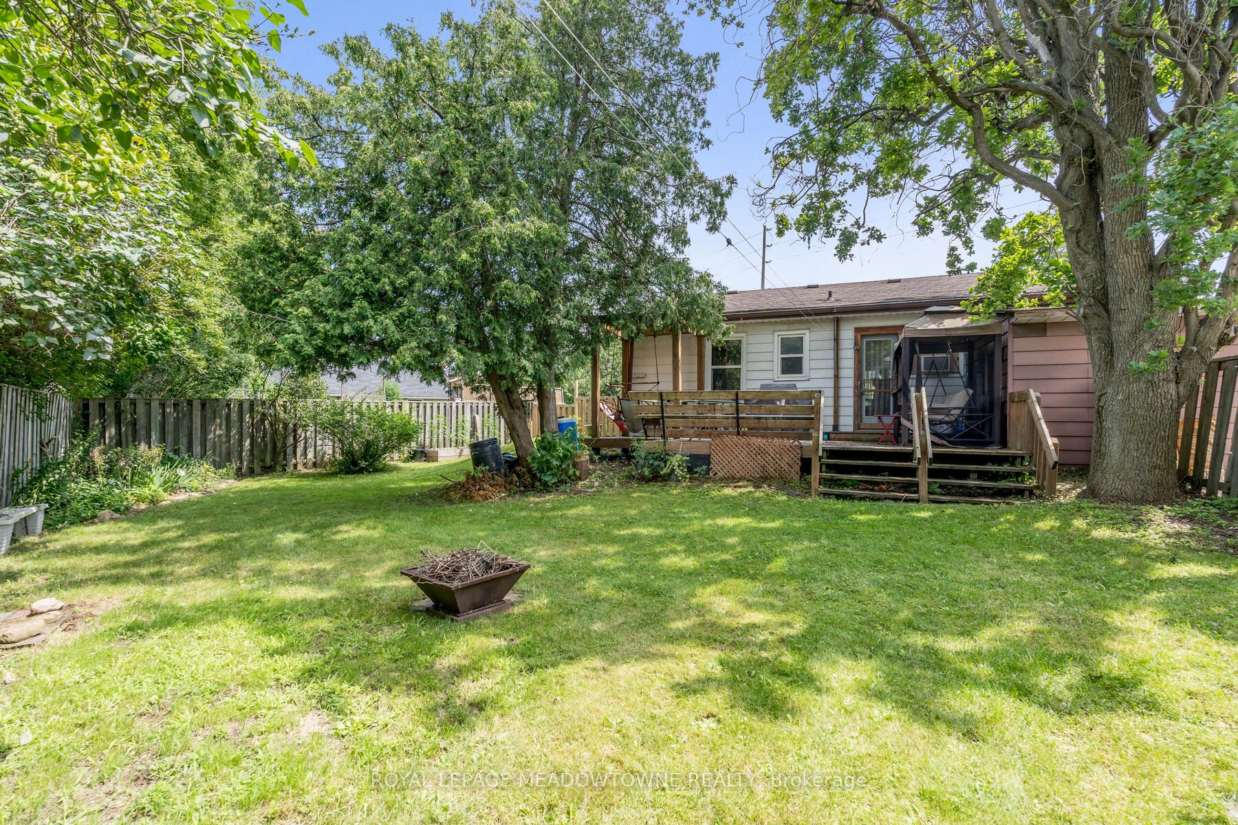 58 River Dr