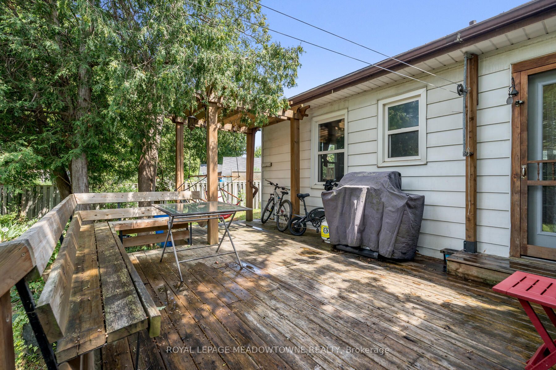 58 River Dr