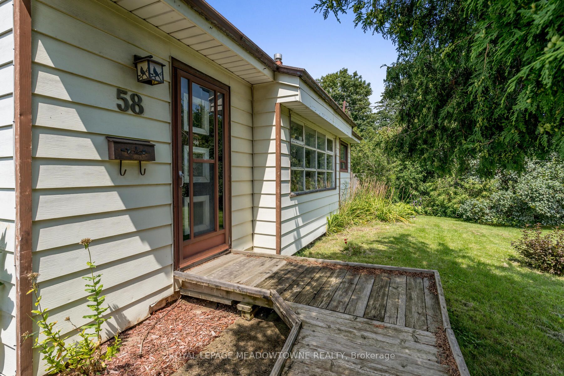 58 River Dr