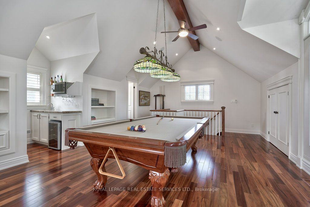 2326 Sovereign St