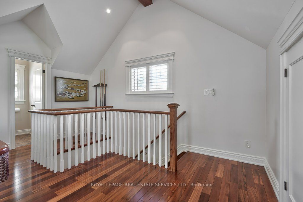 2326 Sovereign St