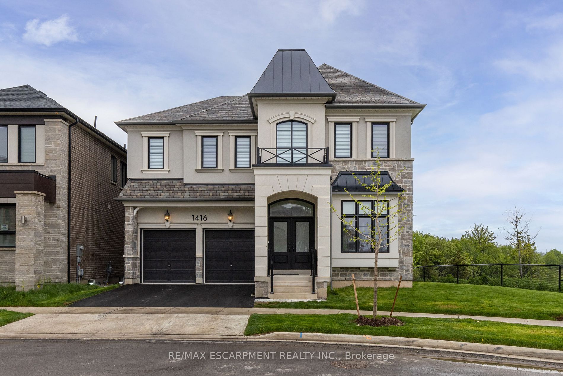 1416 Ford Strathy Crescent