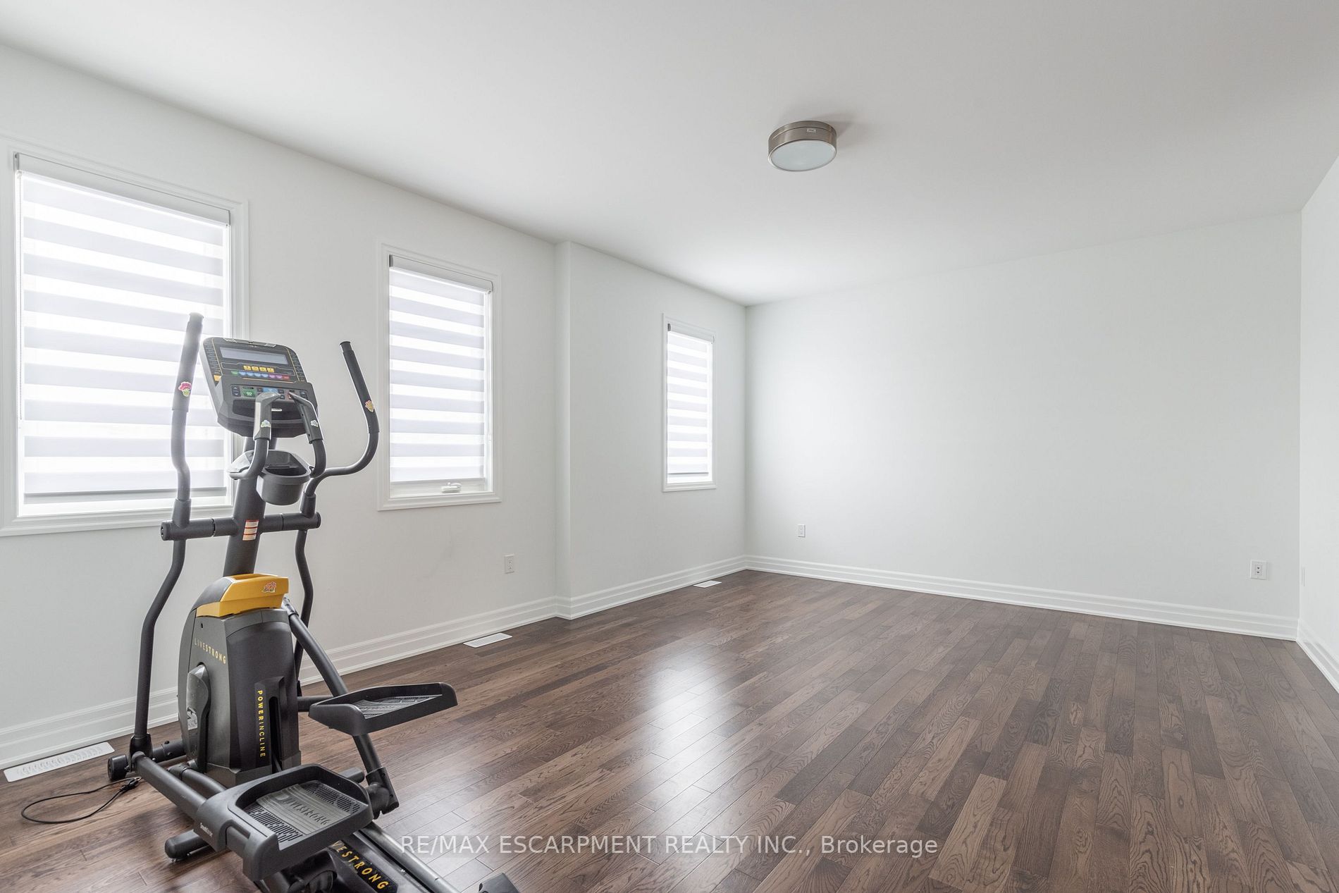 1416 Ford Strathy Crescent