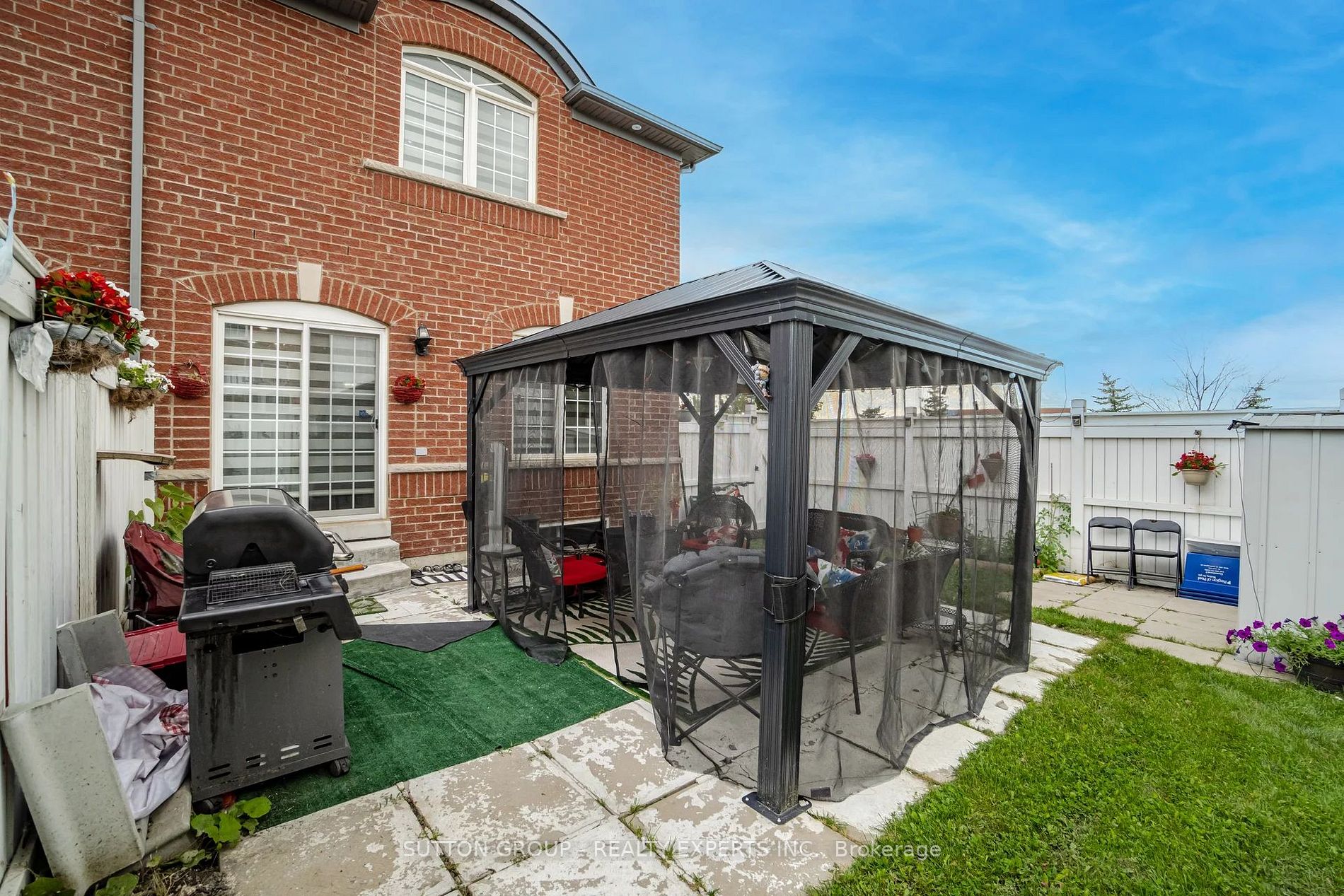 211 Thorndale Rd