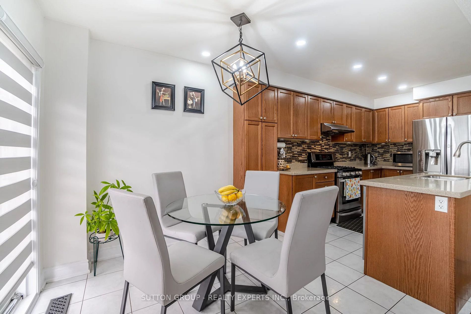 211 Thorndale Rd