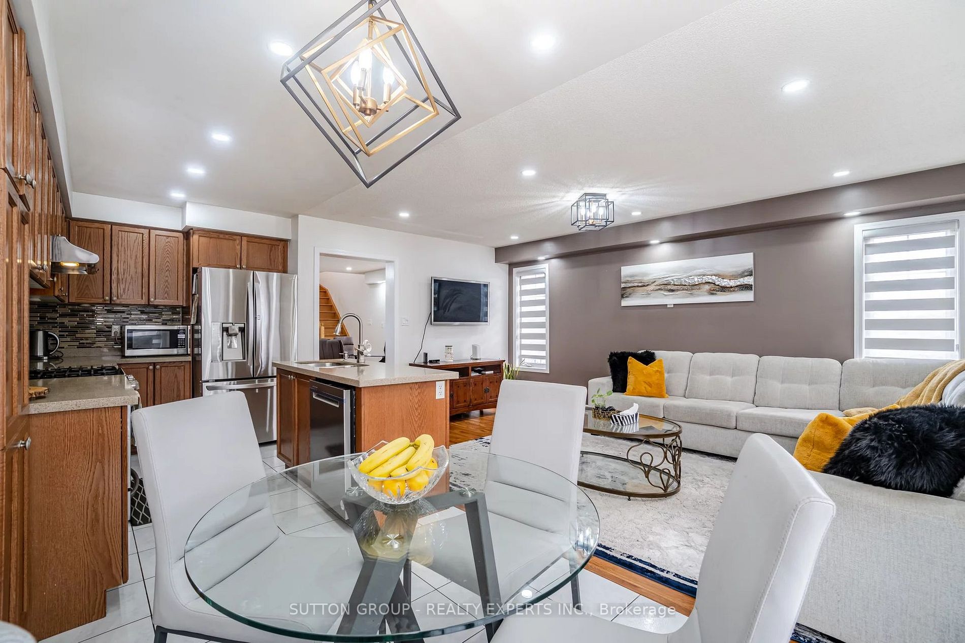 211 Thorndale Rd
