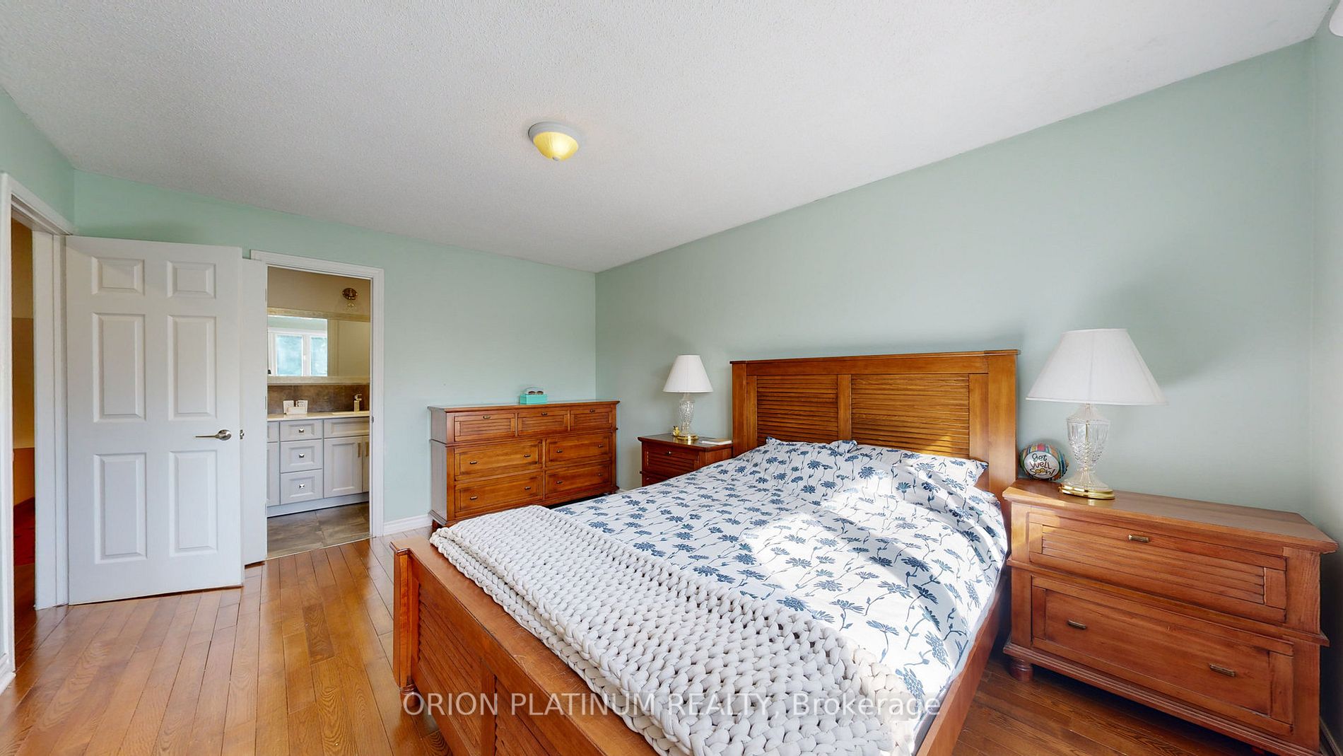 1448 Jefferson Cres
