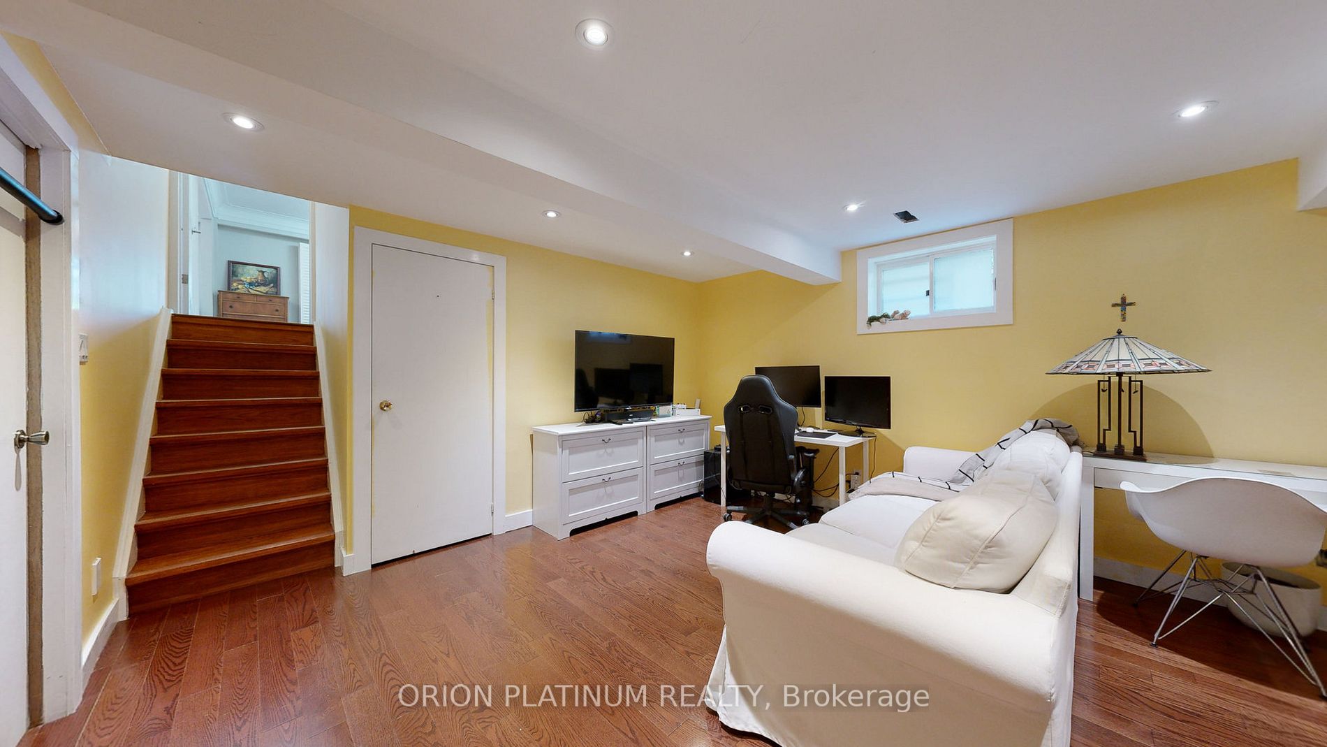 1448 Jefferson Cres
