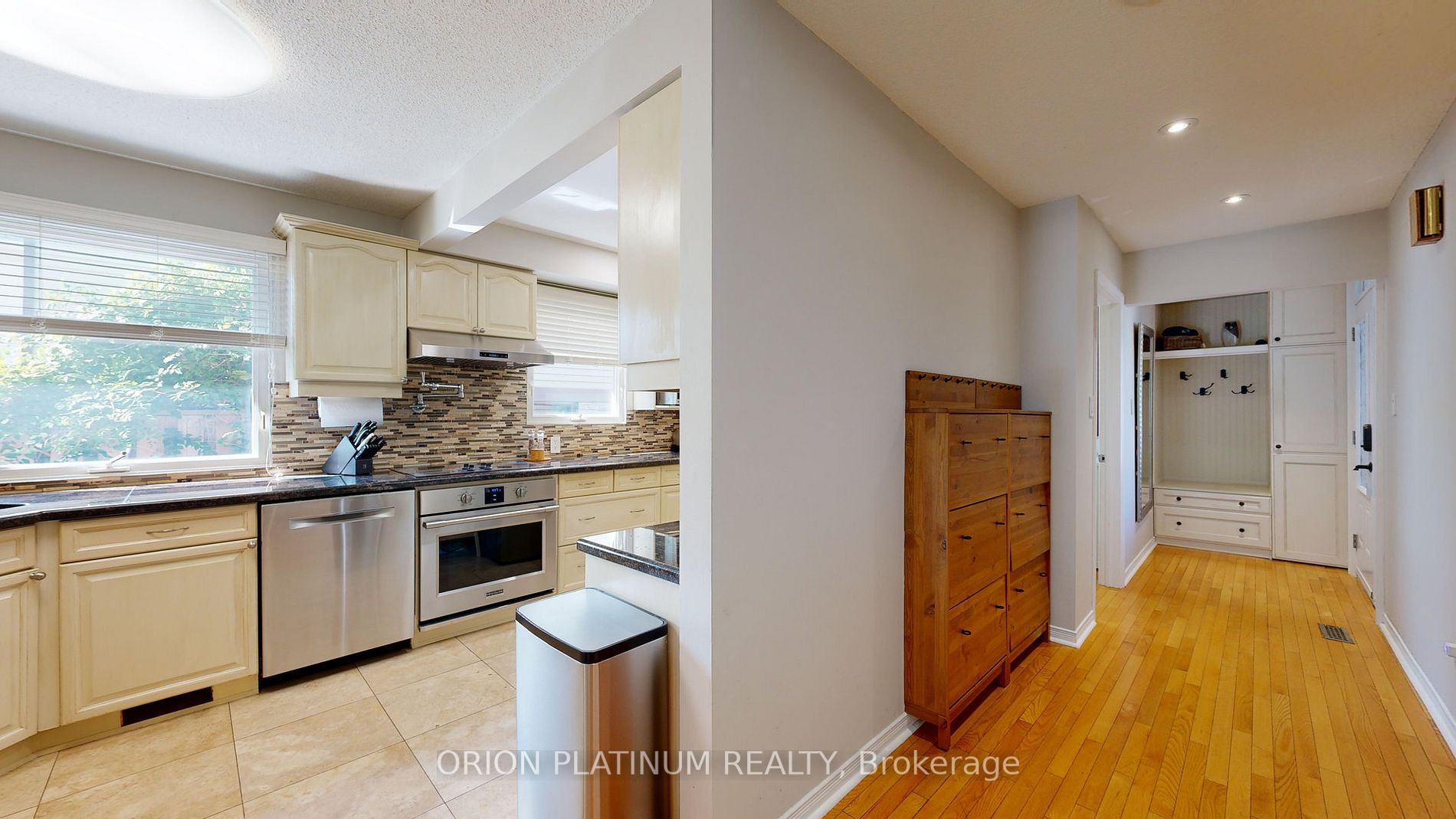 1448 Jefferson Cres