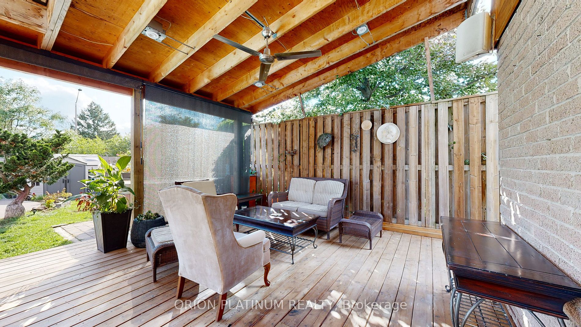 1448 Jefferson Cres