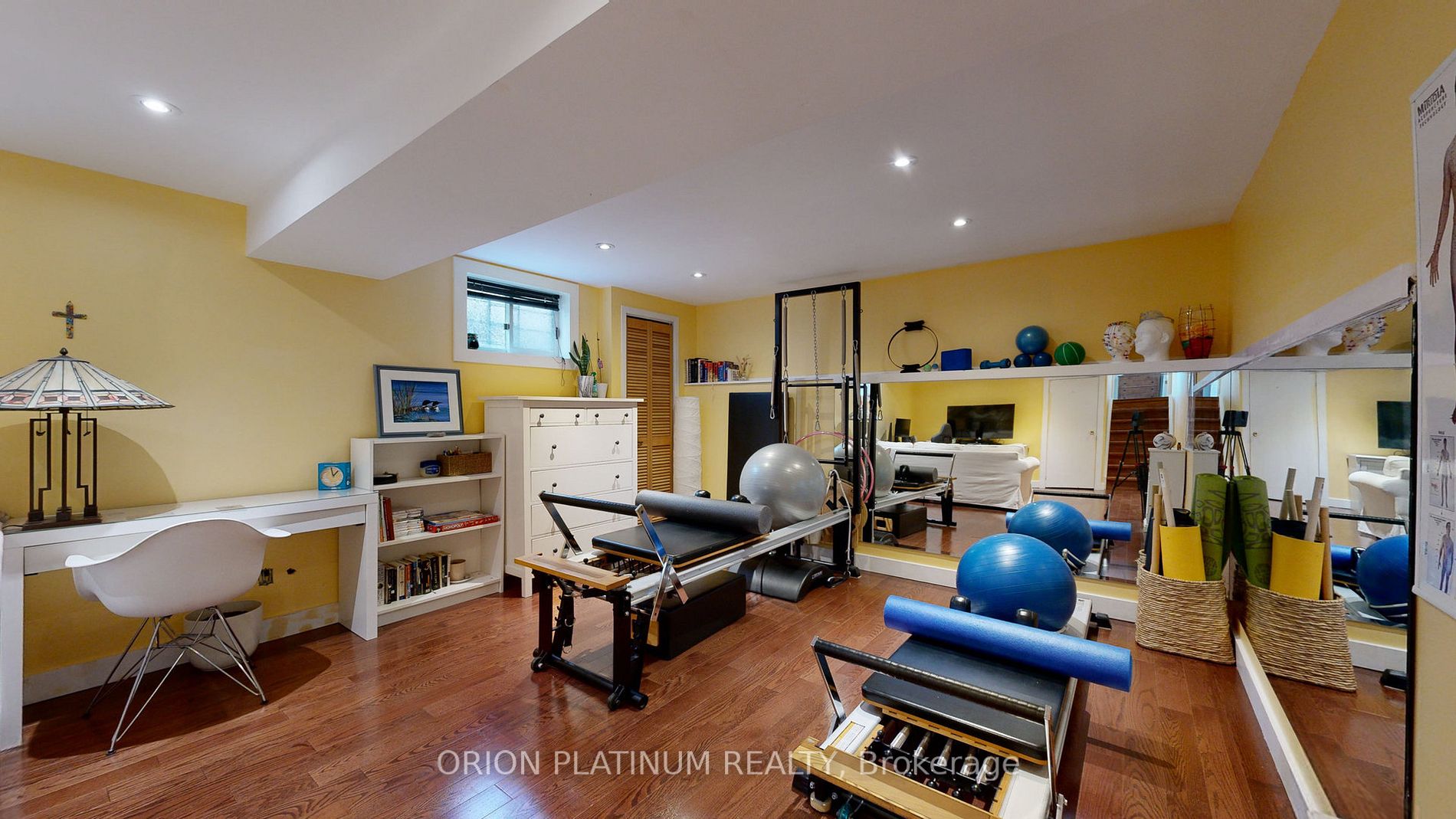 1448 Jefferson Cres