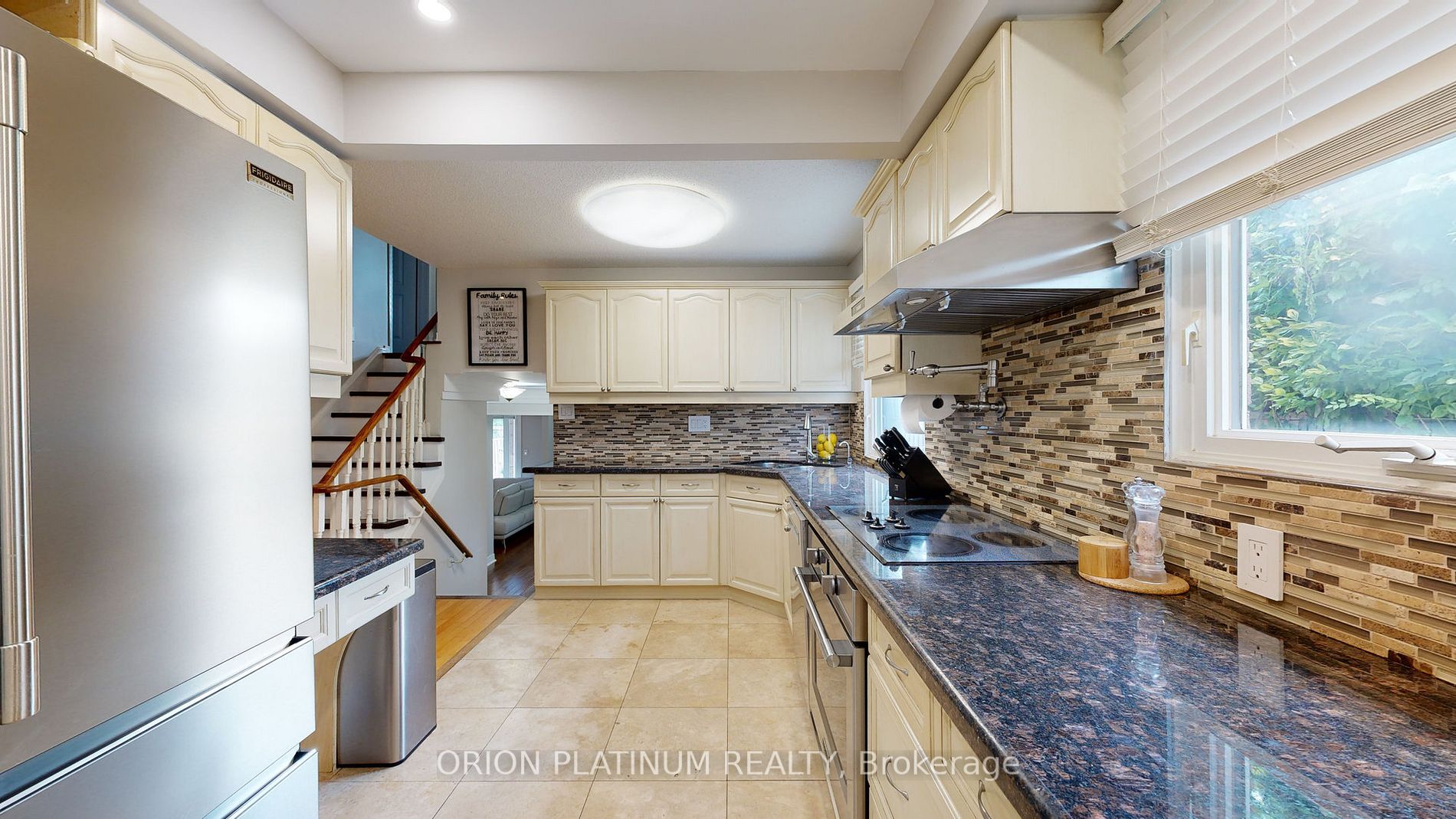 1448 Jefferson Cres