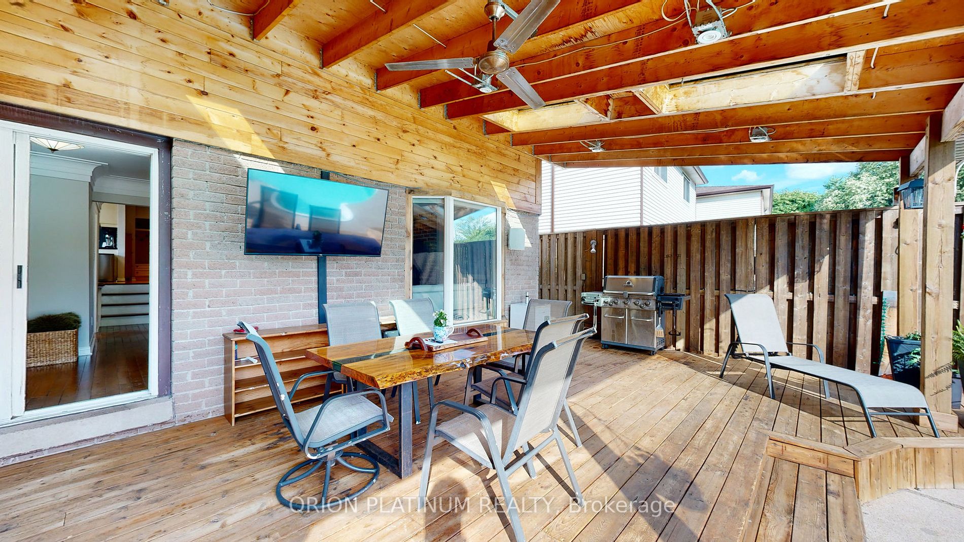 1448 Jefferson Cres