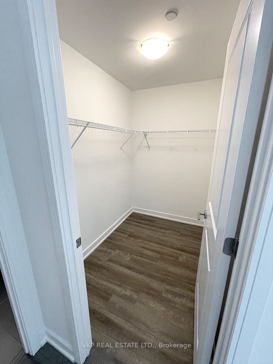 25 Neighbourhood Lane, #407